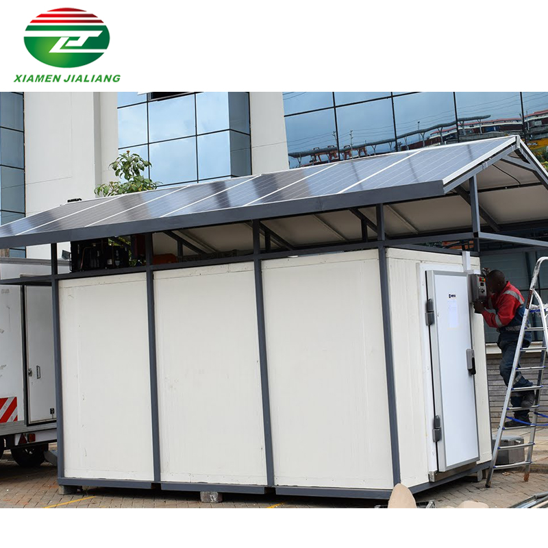 Efficient cold storage powered by solar energy